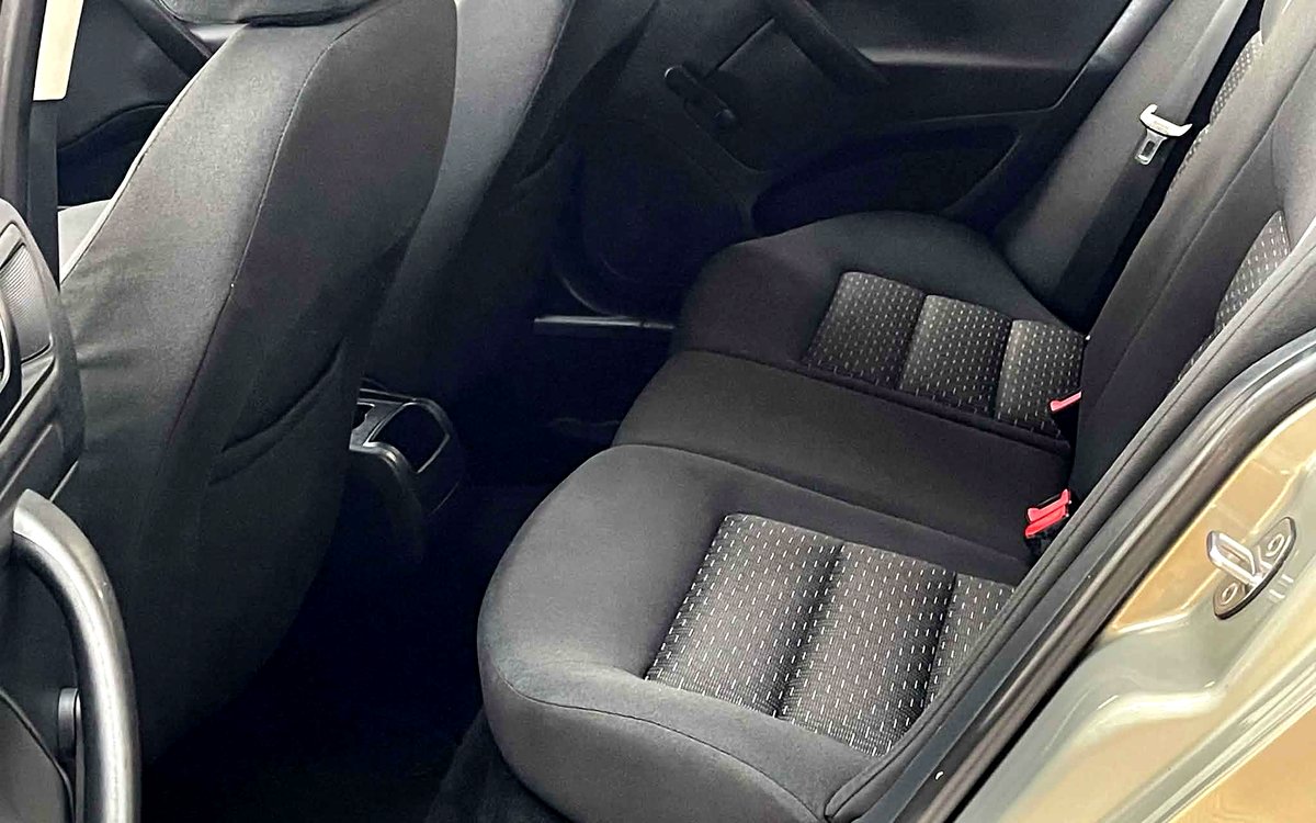 Bagsædet i den beige Škoda Octavia